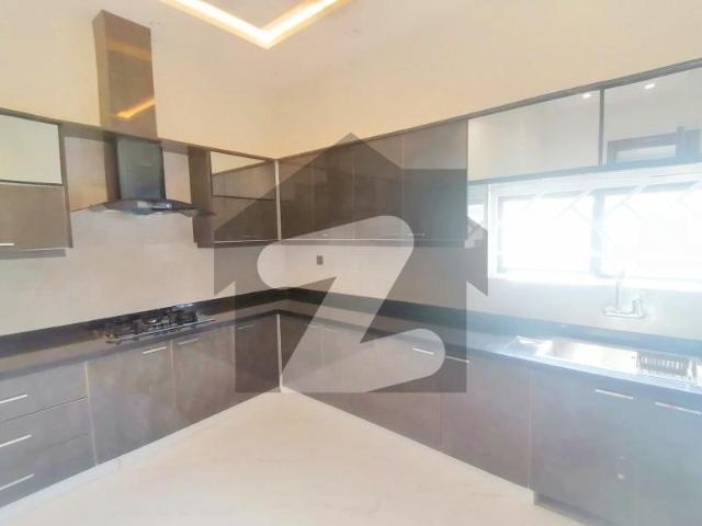 Get This Amazing Facing Park 2 Kanal House Available In Valencia Block H