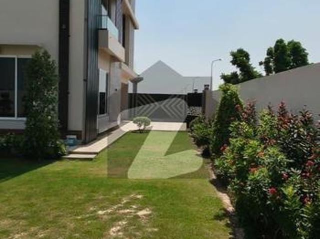 Get This Amazing Prime Location 35 Marla House Available In DHA Phase 1 Sector R