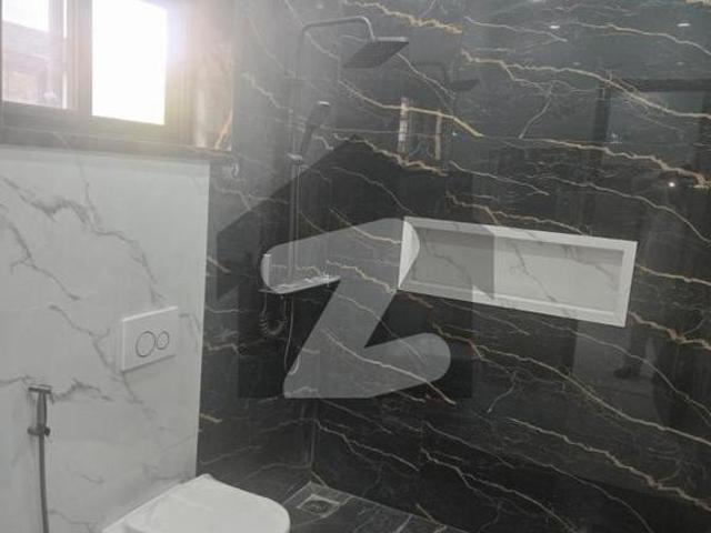 Get This Amazing 10 Marla House Available In Wapda City Block M