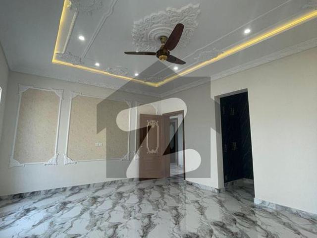 Get This Amazing 20 Marla House Available In DHA Phase 1 Sector M