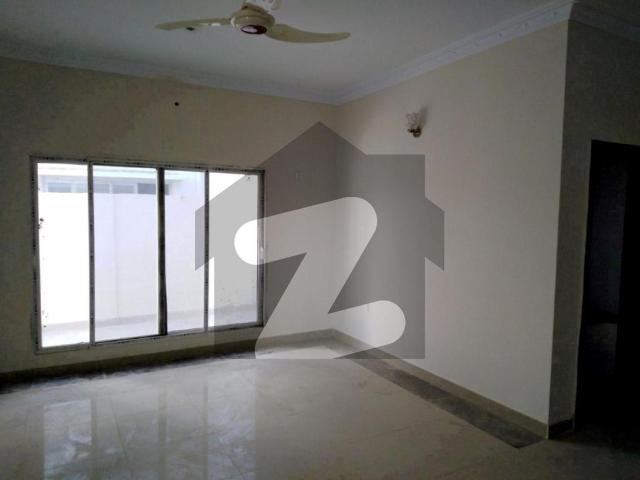 Get This Amazing 350 Square Yards House Available In Falcon Complex New Malir
