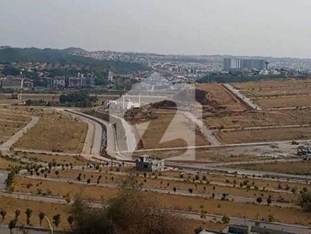 Get Your Dream House by Buying 1 Kanal Residential Plot in Reasonable Price on The Prime Location of Sector B DHA Phase 5 Islamabad