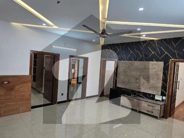 Get Your Dream House In I 8