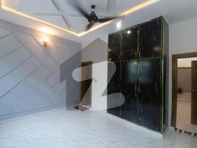 Get Your Hands On Prime Location Flat In Rawalpindi Best Area Airport Housing Society