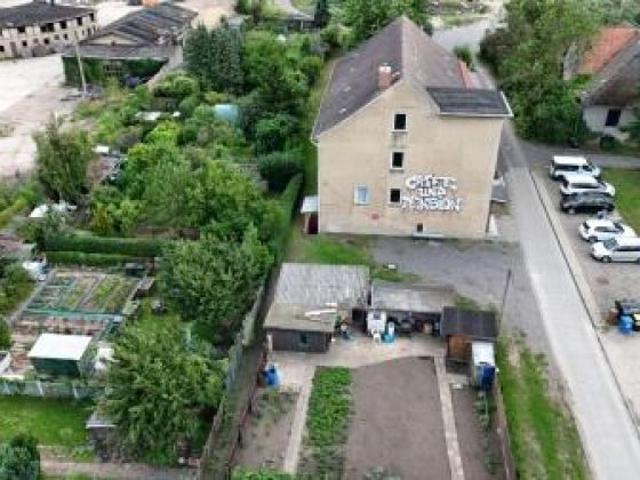 Gewerbeareal mit Altbestand