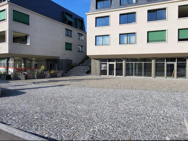Gewerbefläche im EG für Dienstleistung, Verkauf oder Büro!