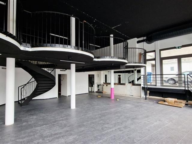 Gewerbefläche im Erdgeschoss von 267 m² im Zentrum von Lausanne