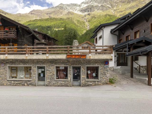 Gewerbefläche zum Verkauf – 46 m² – Zentrum von Zinal
