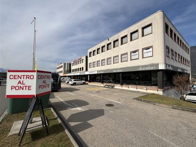 GEWERBEFLÄCHE ZUR MIETE IN CADENAZZO VON CA. 63 m²