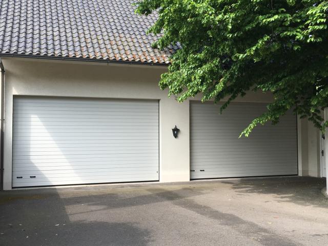 Gewerbefläche, Z.B. Lager und Büro rund 180 qm, 2 Sektionaltore