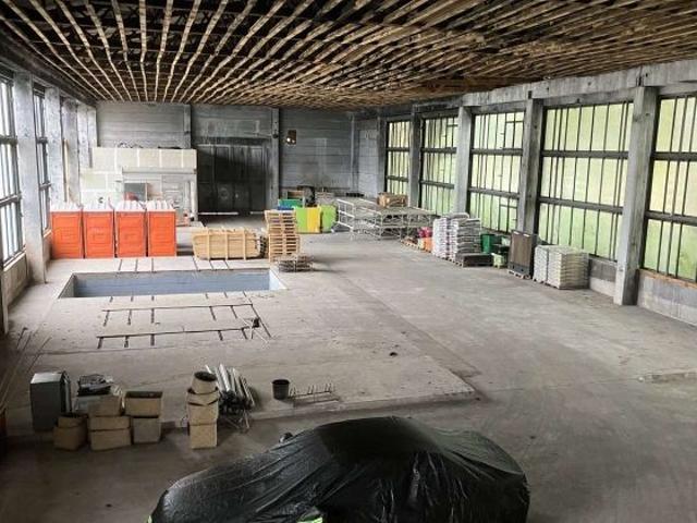 Gewerbehalle am Flora Park zu vermieten!