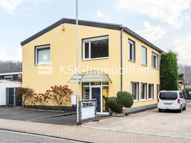 Gewerbeimmobilie mit gepflegter Einliegerwohnung in Bergheim Quadrath Ichendorf!