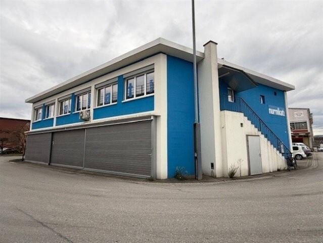 Gewerberäume mit separatem Eingang im Dreispitz zu vermieten!