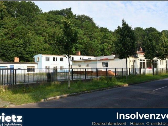 Gewerbezentrum mit Fachmarkt, Pension, Saunaclub, Werkstatt, Werkhallen