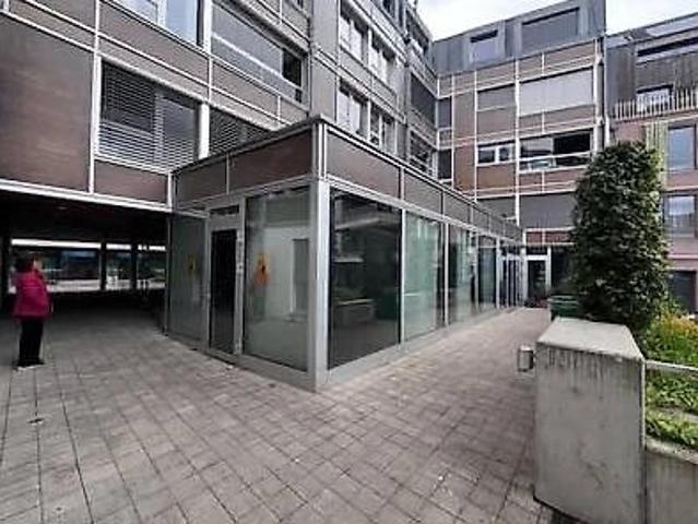 GEWERBLICHE RÄUMLICHKEITEN SEHR GUT GELEGEN IN MORGES
