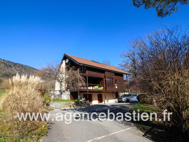 GEX Maison d'architecte 6 pièces 175 m2 habitables 890.000 €