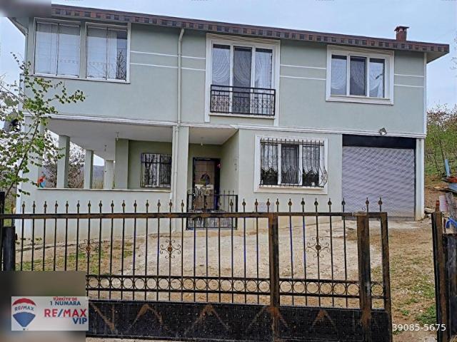 GEYİKÇELİNİN EN GÜZEL EVİNİ SATIYORUZ 5 DÖNÜM ARSA İÇİNDE 6+1