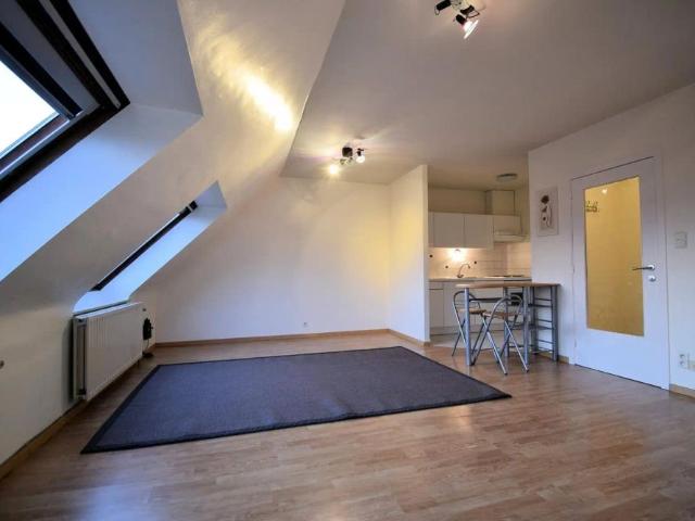 GEZELLIG EENSLAAPKAMER APPARTEMENT