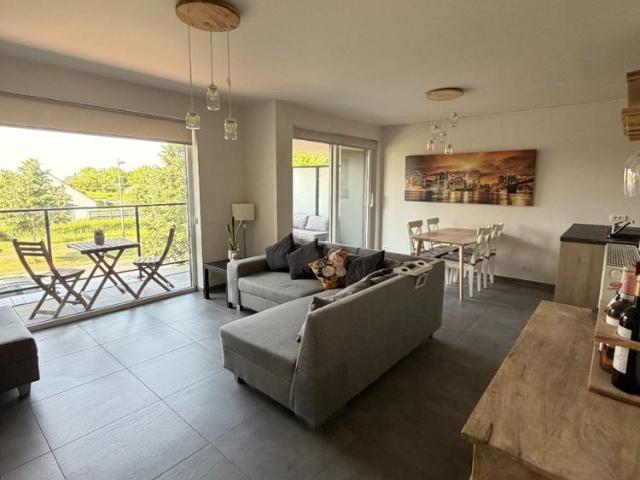 Gezellig instapklaar appartement in centrum Zwevezele!