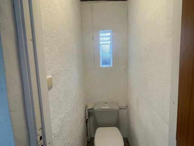 Gezellig rijhuisje te huur met 3 slaapkamers en gezellig terras gelegen in het centrum van Geel!