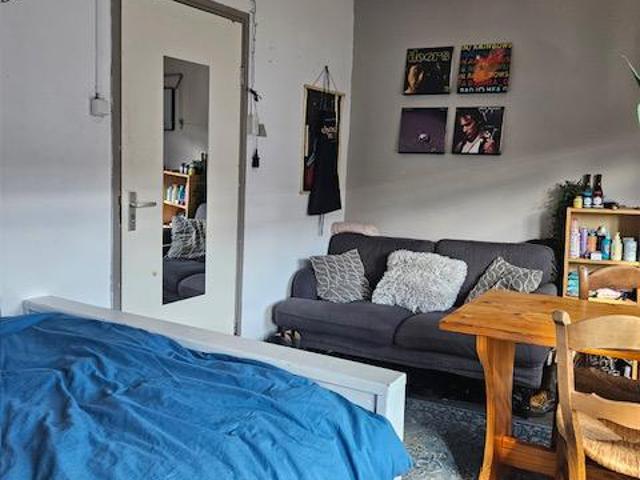 Gezellige studentenkamer vlak bij Saxion, station