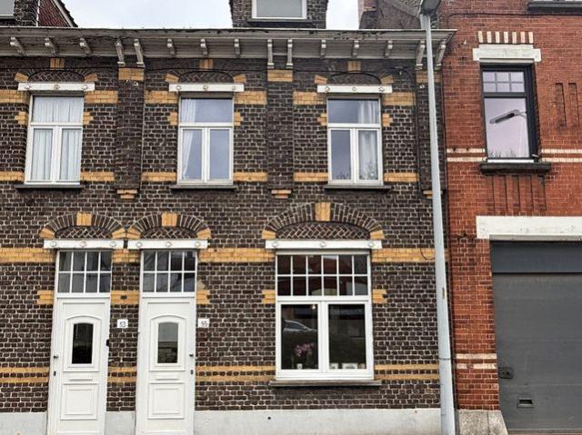 Gezellige rijwoning met 2 slaapkamers en tuin te centrum Ro