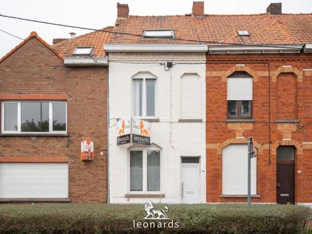 Gezellige rijwoning te koop nabij centrum Menen