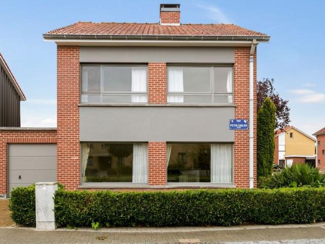Gezellige woning met 3 slaapkamers te koop in Desselgem