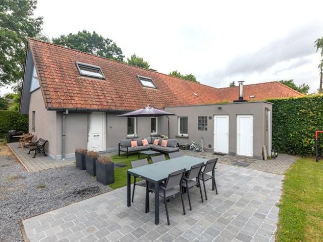Gezellige woning met uitbreidingsmogelijkheden, in tweede.