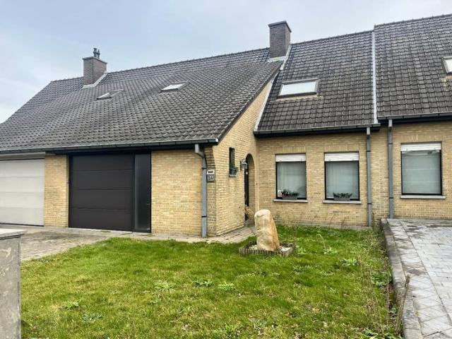 Gezellige woning te koop in Kuurne!