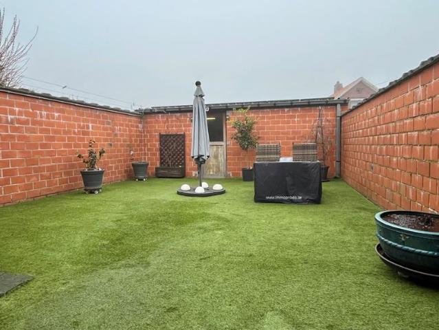 Gezellige woning te koop in Oostrozebeke!