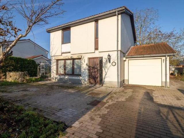 GEZELLIGE WONING, TE RENOVEREN