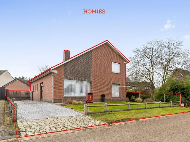 Gezinswoning met potentieel in een rustige omgeving