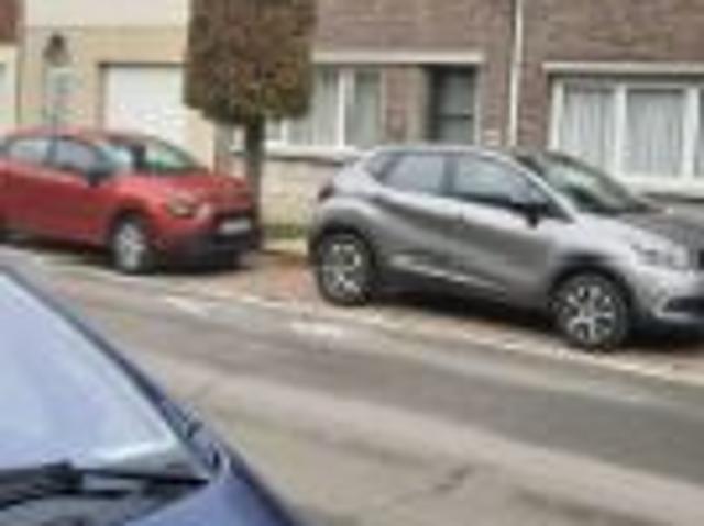 Gezinswoning met 3 slaapkamers en tuin in centrum Schoten