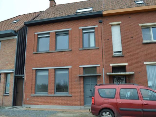 Gezinswoning met 3 slaapkamers en vlotte bereikbaarheid te