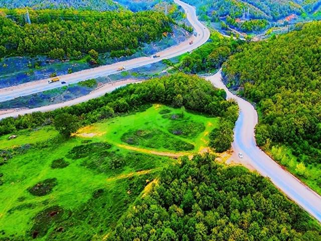 GK GÜLER DEN ŞİLE ÜVEZLİ KÖY GİRİŞİ OTOBANA YAKIN 6000 M2 ARSA