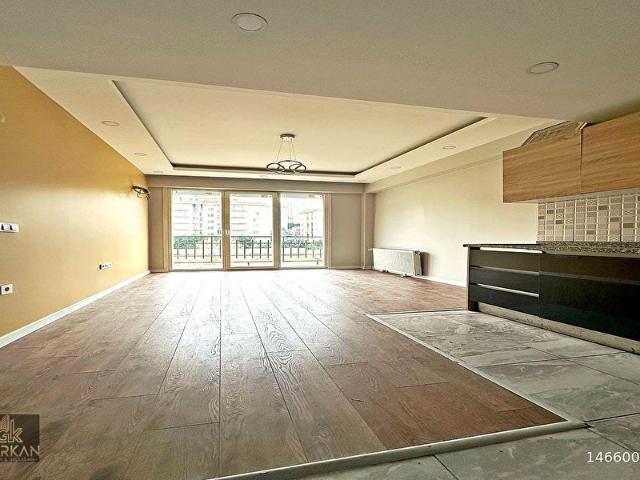 GK'DAN METROBÜSE 10DK SİTE İÇİ HAVUZLU+GÜVENLİKLİ 1+1 FIRSAT DAİRE !