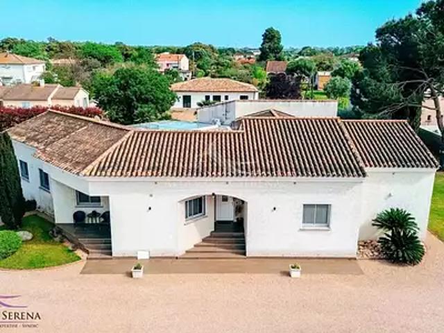 Ghisonaccia 20240 Achat / Vente maison 8 pièces t8 piscine