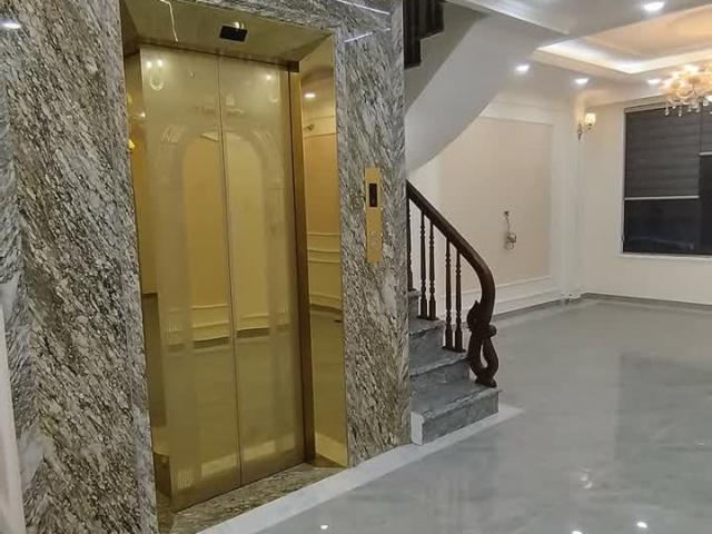 Giảm Chào! Phố Nguyễn Văn Huyên ô tô tránh – KD Gara thang máy 62m2 8 tầng giá 15,5tỷ