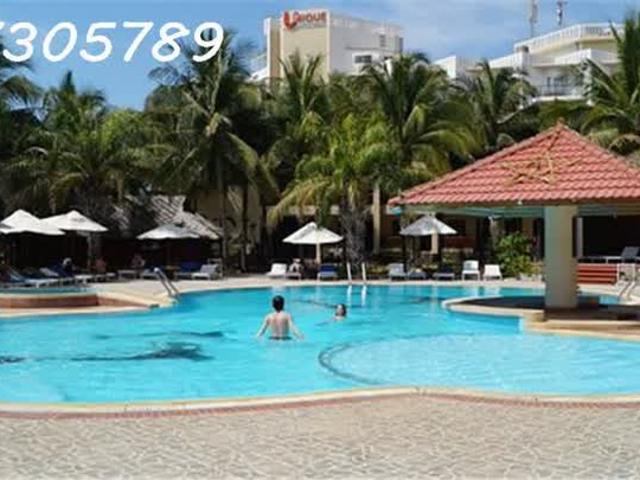 Giảm giá còn 800 tỷ. Cần bán gấp Resort 4 sao tại biển Mũi Né TP Phan Thiết, Tỉnh Bình Thuận