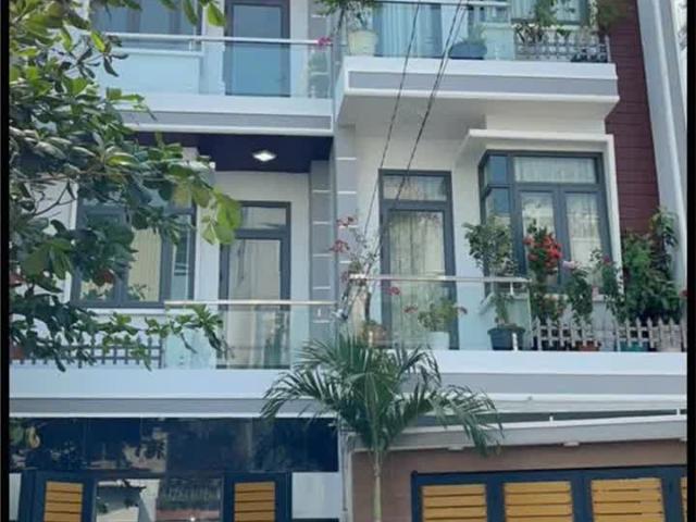 Giảm Hơn 1 Tỷ Đầu Tư Quá Rẻ >&  Nhà 4 Tầng Mặt Tiền Kinh Doanh >&  Gần Lê Văn Việt Ngã Tư Thủ Đức