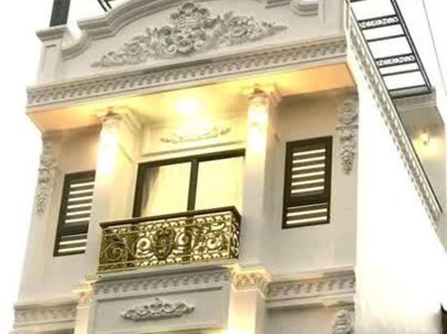 Giảm 1 tỷ, Giá nào cũng bán. Nhà Cổ Linh, 5 tầng thang máy, Gara 2 oto, Full Nội thất hoàng