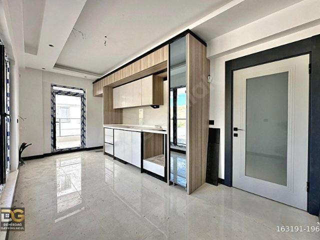 GİRİŞ KAT TERAS BALKONLU SIFIR MERKEZİ KONUMDA SATILIK DAİRE