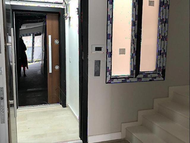 GİRNE BULVARININ BOSTANLI TARAFINDA DENİZE YAKIN SIFIR BİNADA SATILIK DAİRE