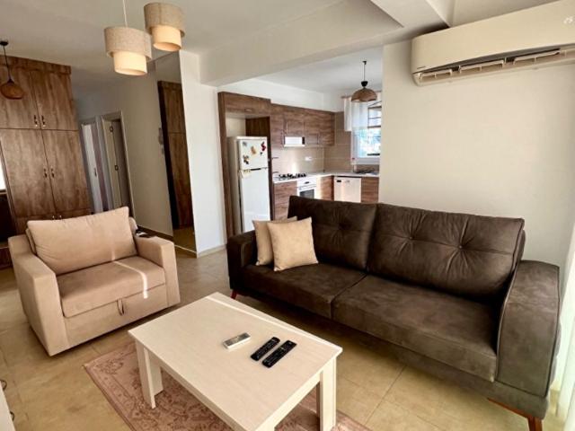 GİRNE MERKEZ DE SIFIR EŞYALI SATILIK 3+1 GENİŞ DAİRE