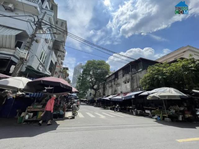 Gia đình bán gấp mặt phố Nguyễn Thái Học, ô tô, kinh doanh, 100m2, dân xây, ở ngay, chỉ 19 tỷ