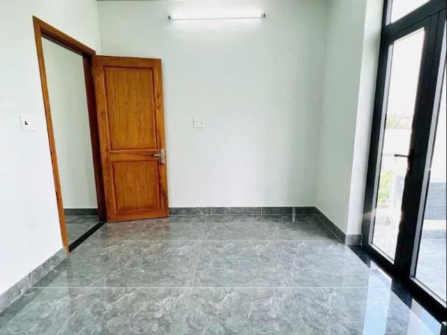 GIÁ RẺ BẤT NGỜ – Nhà 1 Trệt 2 Lầu 5x25 – FULL Nội Thất – Sân Sau Thoáng – Chỉ 2 TỶ 850