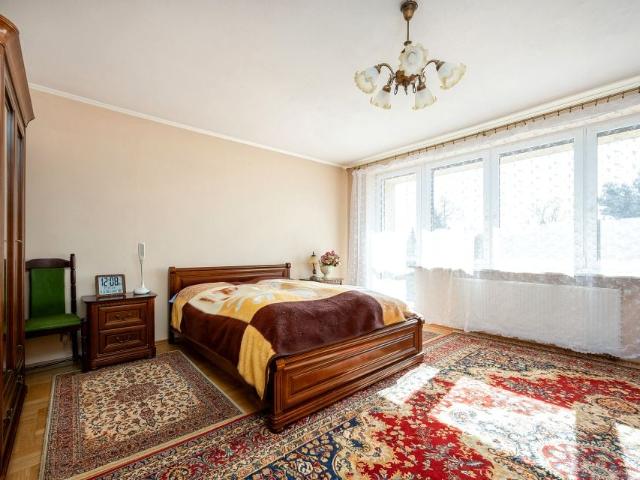 Giewont 150,84 m², Łódź