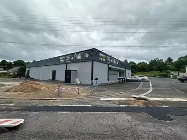 Gien 45500 Location immeuble parking