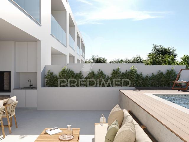 Giesta Villas | Moradia T3 Contemporânea de Prestígio em Portimão com Piscina Privada